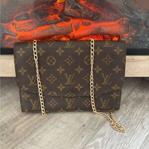 Authentic Louis Vuitton Monogram Pochette Lava 23 crossbody toe bag purse brown
